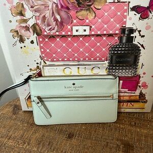 Kate Spade New York wristlet in mint green
